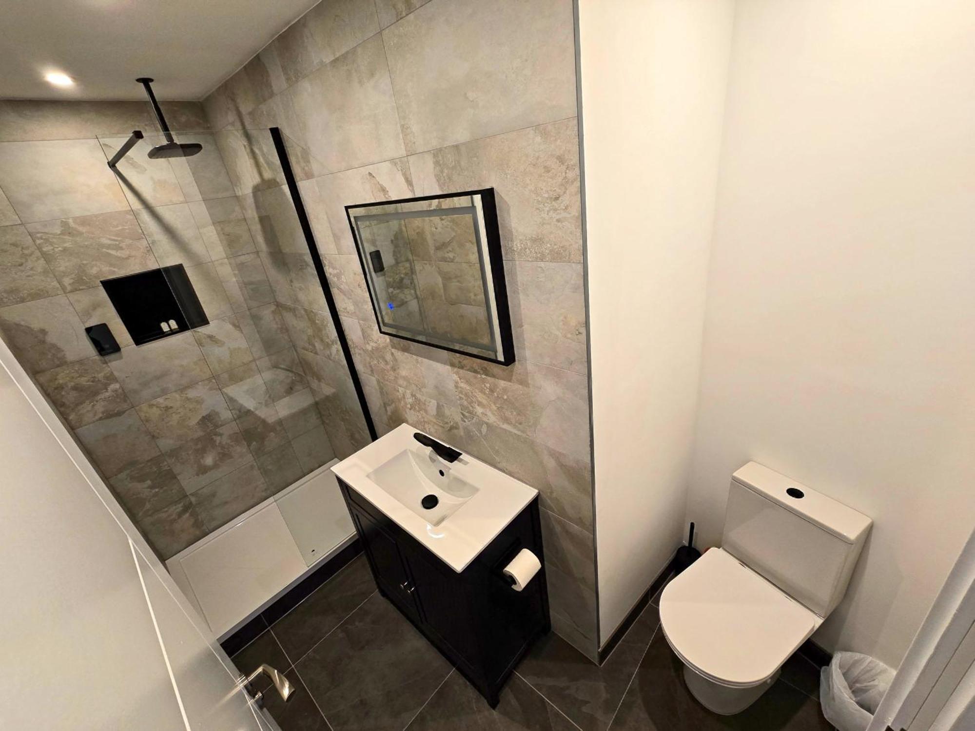 Premier 2 - Stunning With Breathtaking Seaside Views *